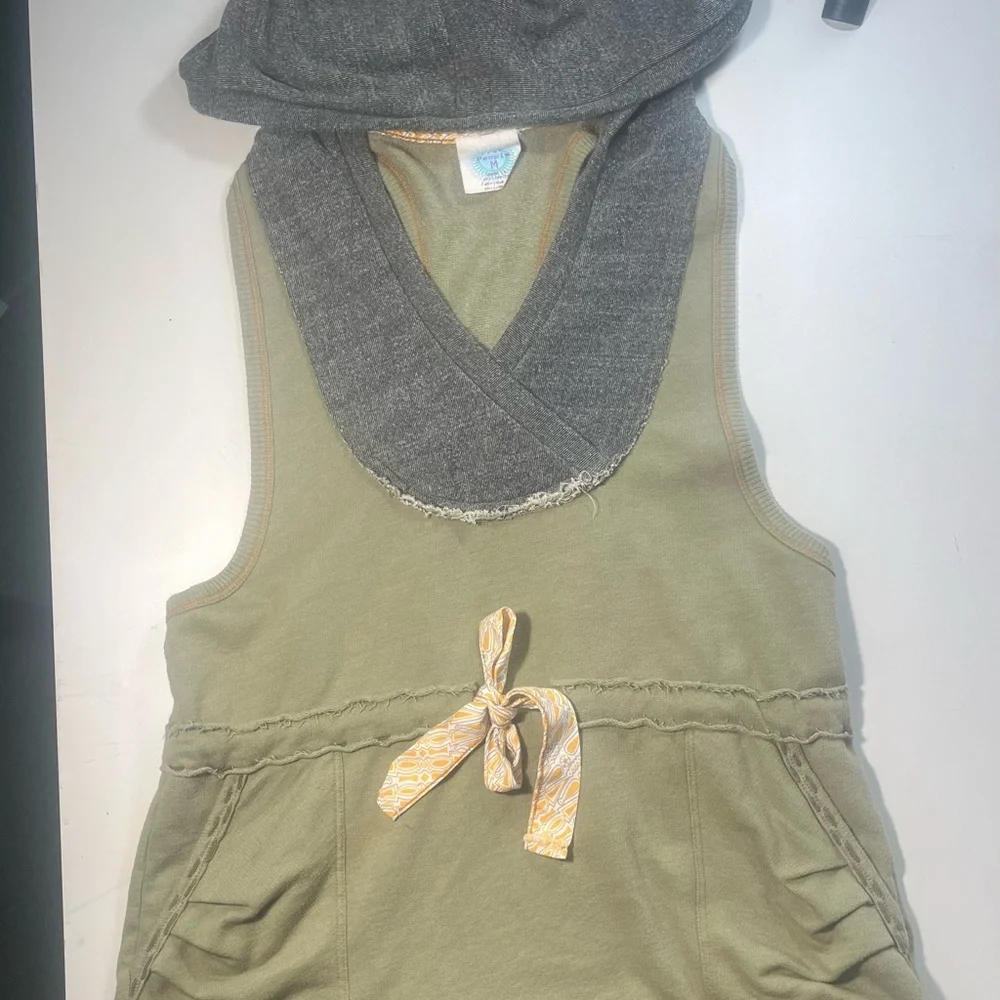 Free People Olive and Charcoal Sleeveless Hoodie - Picture 7 of 8